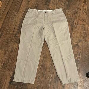 Brooks Brothers flat front Chinos 40x30